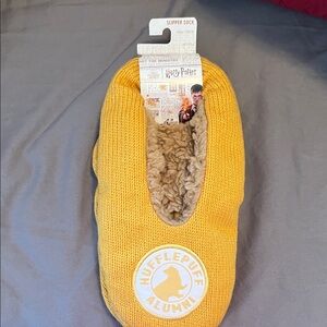 Warner Bros. Hufflepuff Yellow Slipper Sock